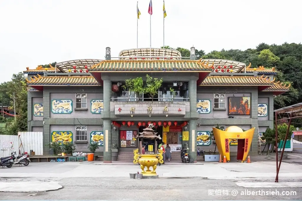 挑戰新北最美婚禮教堂！金山凱悅第３季開幕，爽泡140坪溫泉、嗑片鴨Buffet