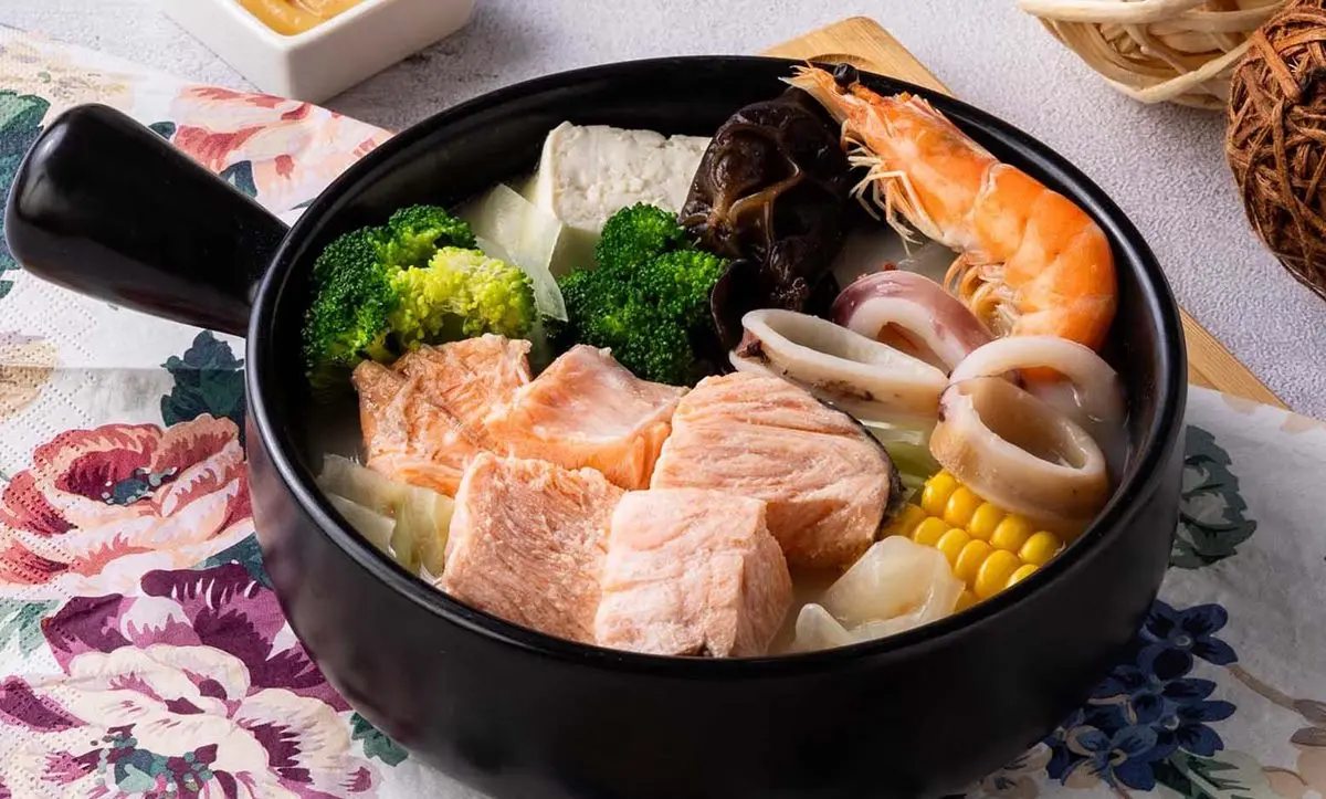 抗寒快衝!3家高評價夯店推「冬季限定鍋」:海膽魚卵湯、全台唯一藥膳咖哩 抗寒快衝!3家高評價夯店推「冬季限定鍋」:海膽魚卵湯、全台唯一藥膳咖哩