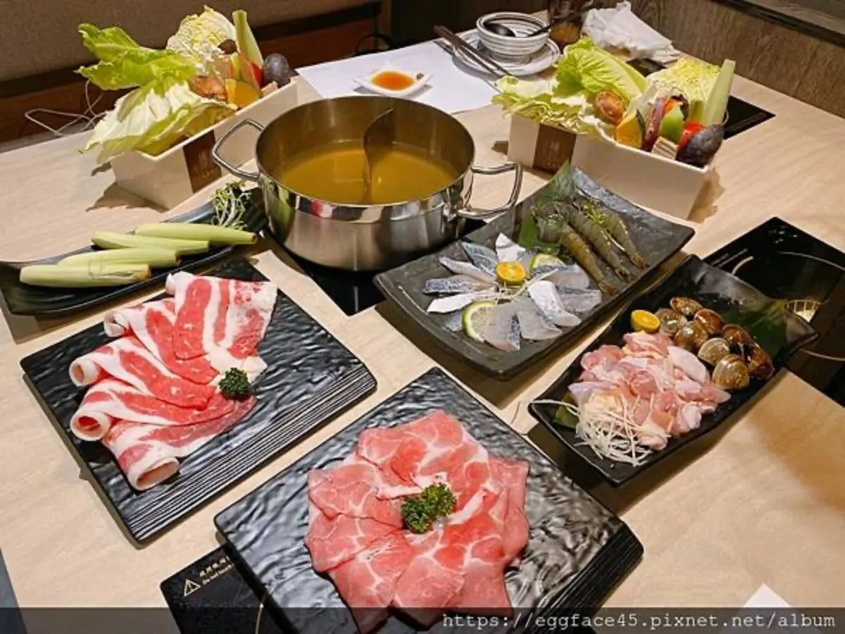 台北大安區美食餐廳TOP15!連6年米其林、火鍋界Prada、1人燒肉 台北大安區美食餐廳TOP15!連6年米其林、火鍋界Prada、1人燒肉