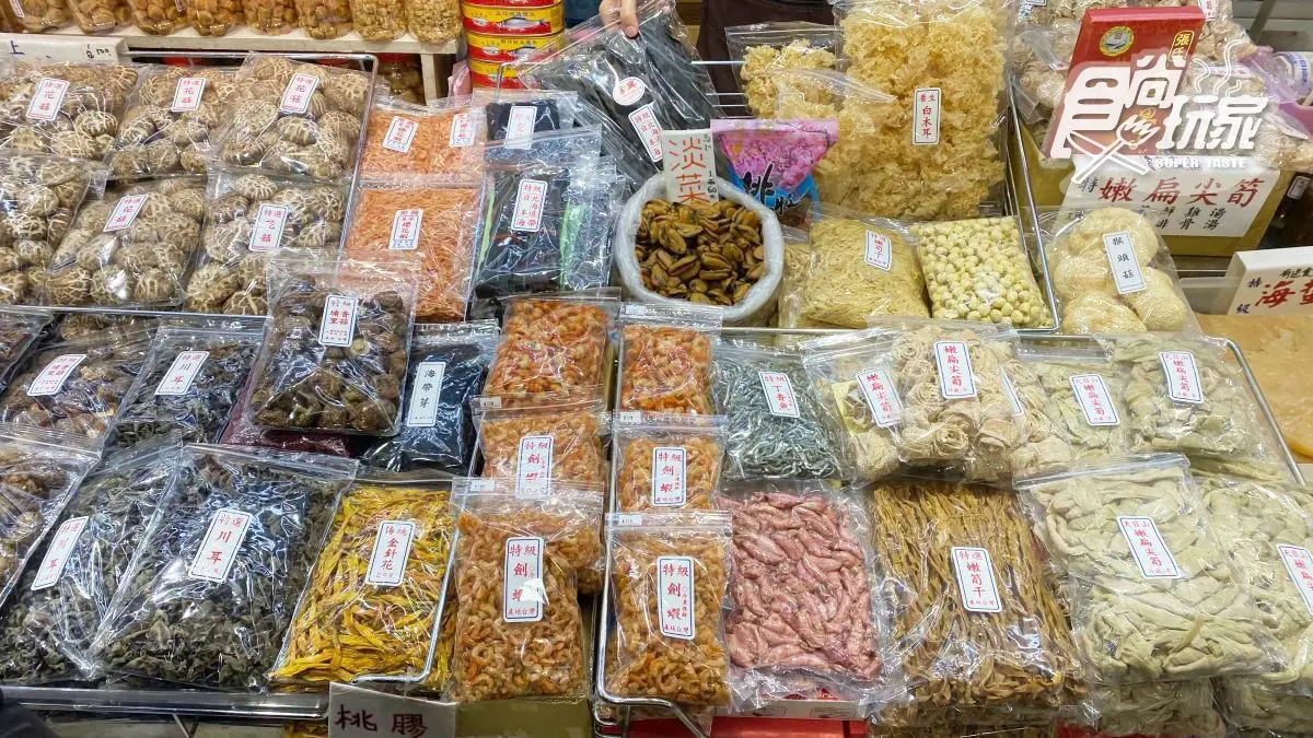 南門市場年貨大街！必買４家熟菜、南北貨：年菜霸主東坡肉、百年火腿世家