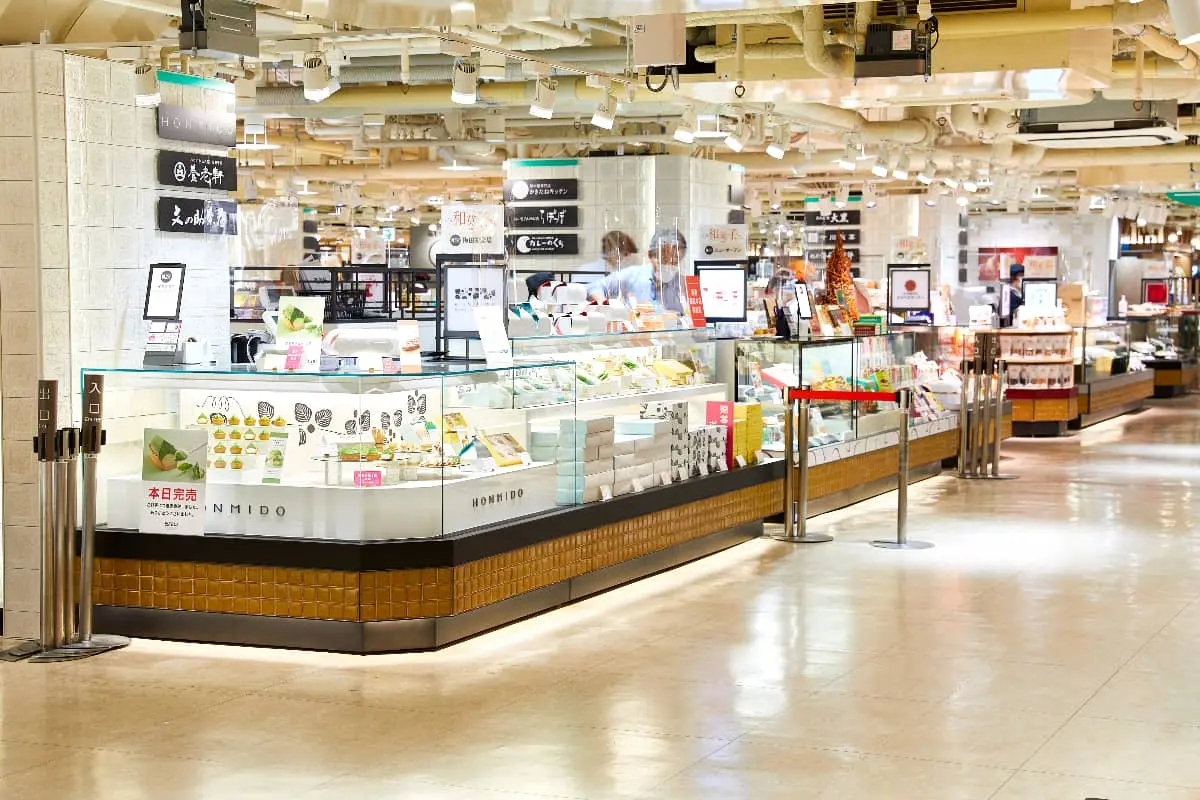 大阪伴手禮天堂！阪神梅田總店12款必買：鮮奶油貓舌餅、天然鮮蝦仙貝