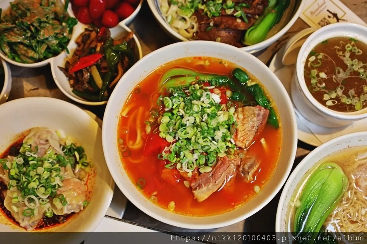 南港站美食18間!道地美式烤肉、巨無霸水餃、CITYLINK南港餐廳推薦 南港美食:Neverland Noodle Bar|麵體最講究的牛肉麵