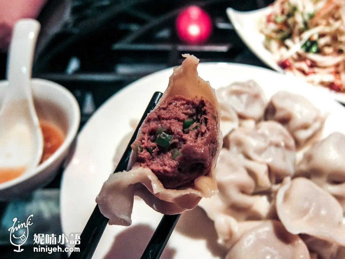 南港站美食18間!道地美式烤肉、巨無霸水餃、CITYLINK南港餐廳推薦 南港美食:餡老滿南港旗艦店|北方菜與宮廷款水餃