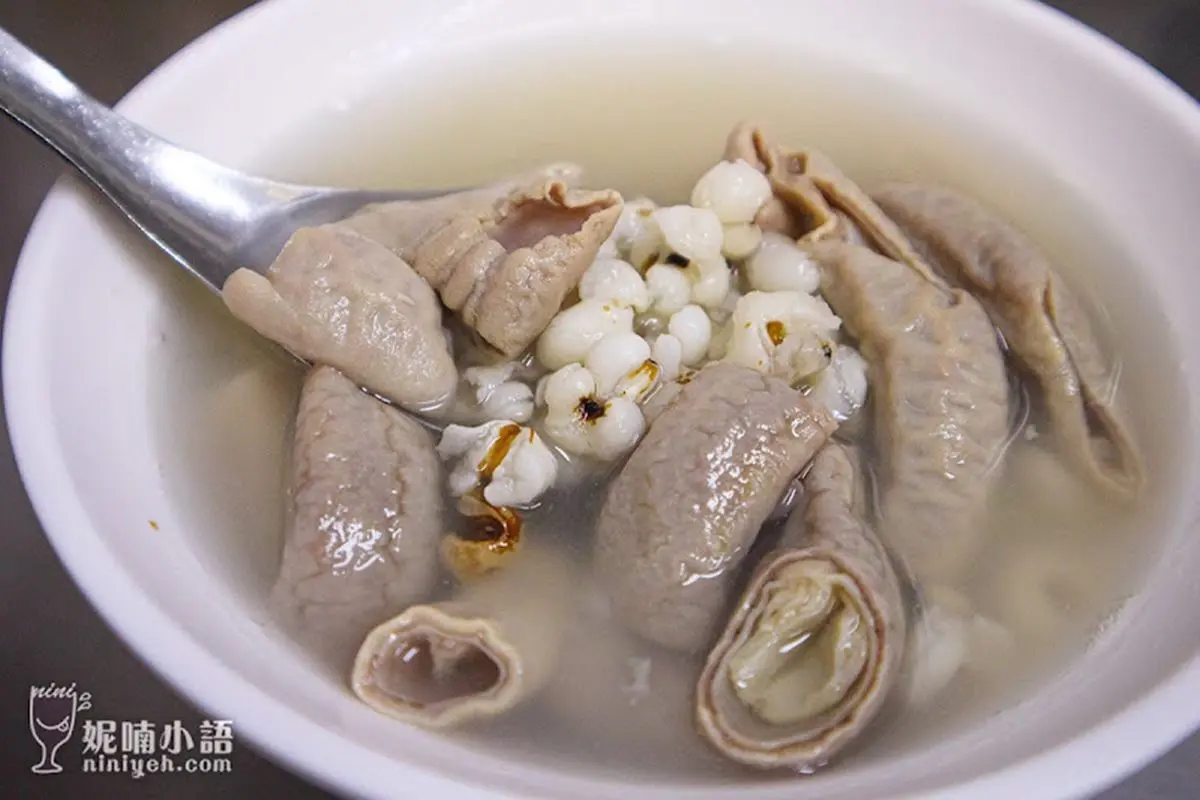 全台最頂夜市!寧夏夜市12攤必吃:巨大脆皮魷魚、隱藏版辦桌、迴轉蚵仔煎 寧夏夜市美食:阿桐阿寶四神湯