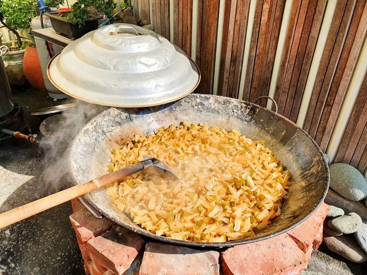 鹽水蜂炮順路吃!台南鹽水美食必吃7家:10元豬頭飯、鹽水意麵、秒殺雞蛋糕 鹽水蜂炮順路吃!台南鹽水美食必吃7家:10元豬頭飯、鹽水意麵、秒殺雞蛋糕