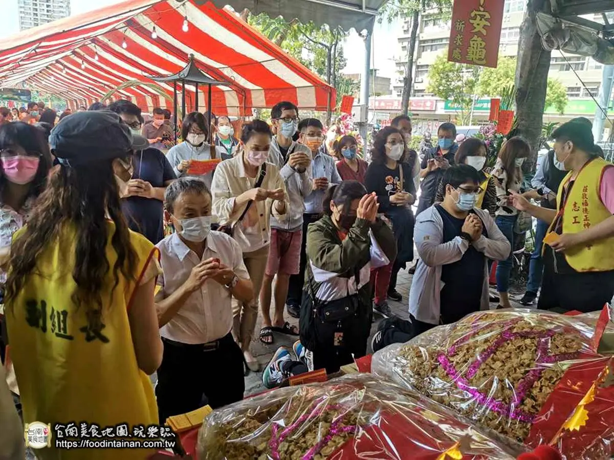 土地公生日發財必拜！14家「特色土地公」快朝聖：全台最靈驗、免費泡麵冰棒吃爆
