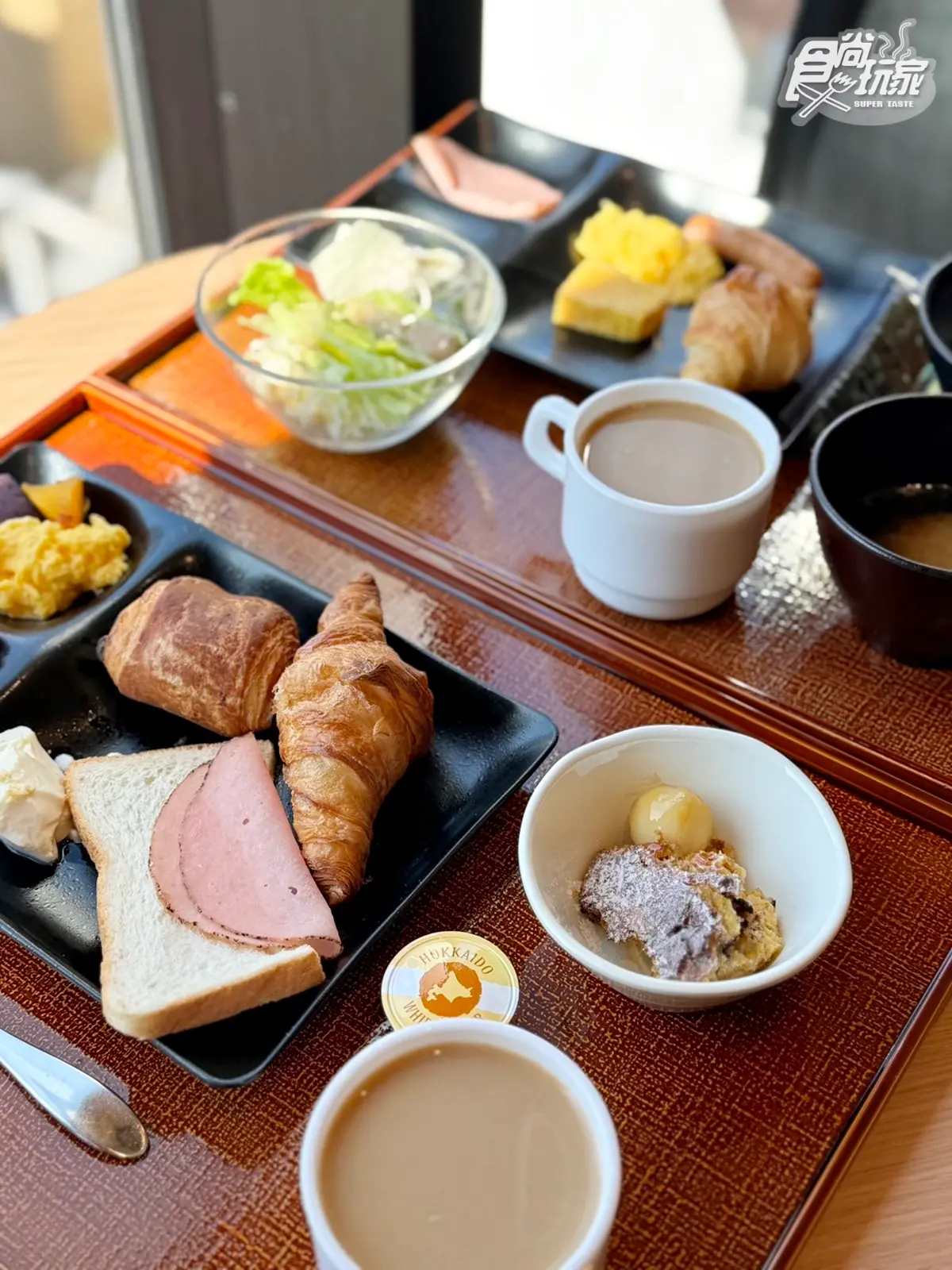 躺床看東京鐵塔!旅日人氣2大光芒酒店開箱,爽泡露天浴場、周邊逛到飽 躺床看東京鐵塔!旅日人氣2大光芒酒店開箱,爽泡露天浴場、周邊逛到飽