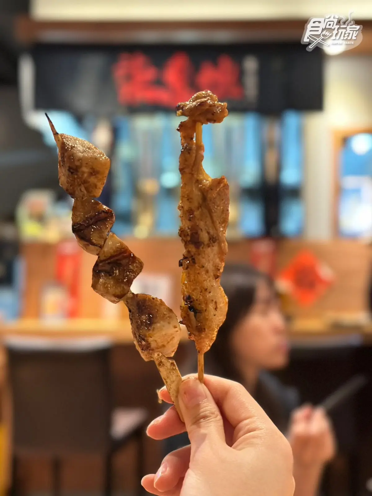 海鮮大餐買2送2!居酒屋排隊名店19元開吃,必點爆汁豬五花番茄 海鮮大餐買2送2!居酒屋排隊名店19元開吃,必點爆汁豬五花番茄