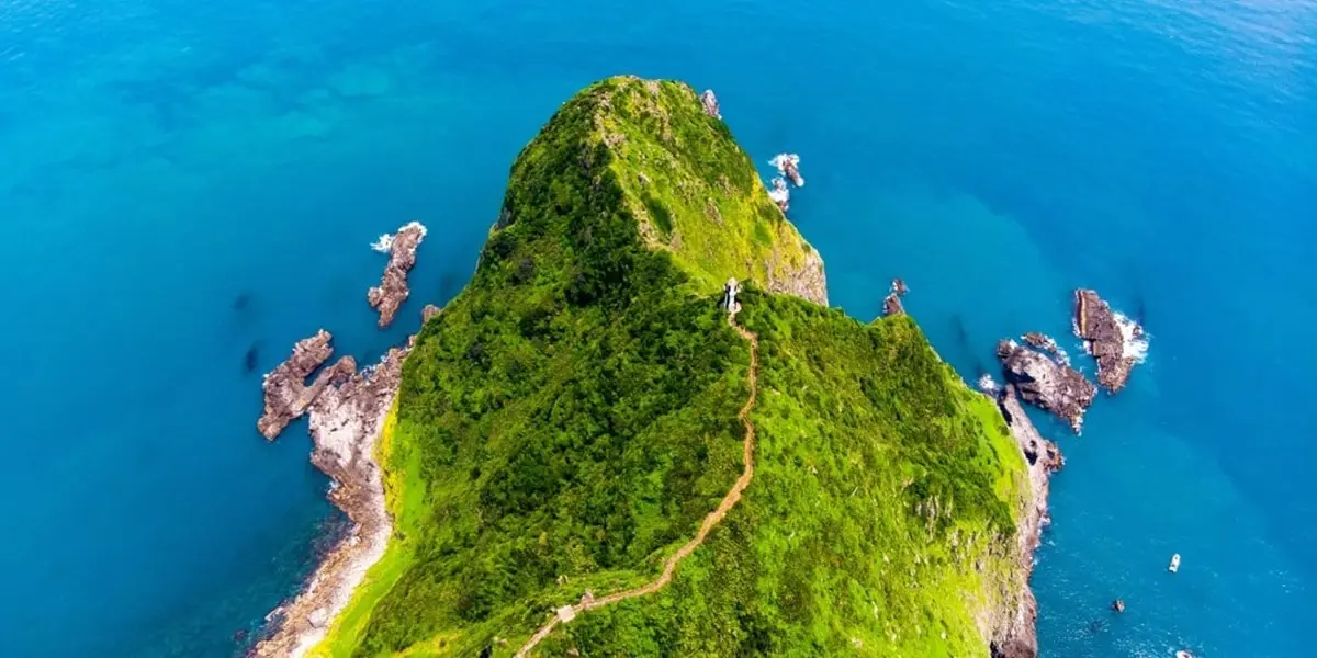 「台灣龍珠」基隆嶼4/1開放登島!報名方式、行程費用、必遊景點1篇全看懂 「台灣龍珠」基隆嶼4/1開放登島!報名方式、行程費用、必遊景點1篇全看懂