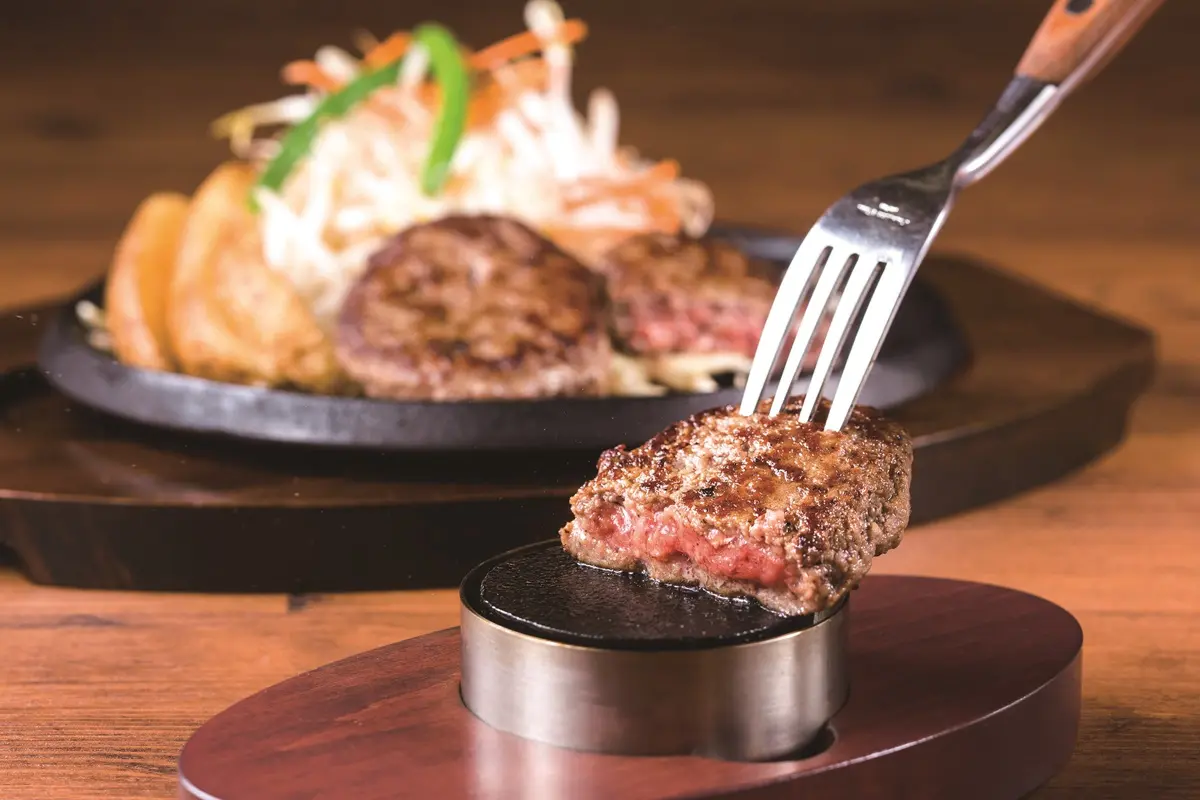 日本漢堡排「肉的長谷川」插旗東區！開幕時間、價位曝，必點流心漢堡