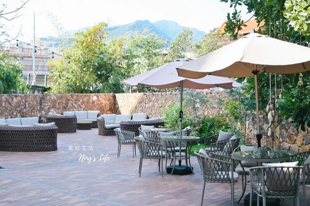 水里新地標飯店!住白色城堡眺南投絕美山景、嗑沖繩飯糰,雙人房免1800元 水里新地標飯店!住白色城堡眺南投絕美山景、嗑沖繩飯糰,雙人房免1800元