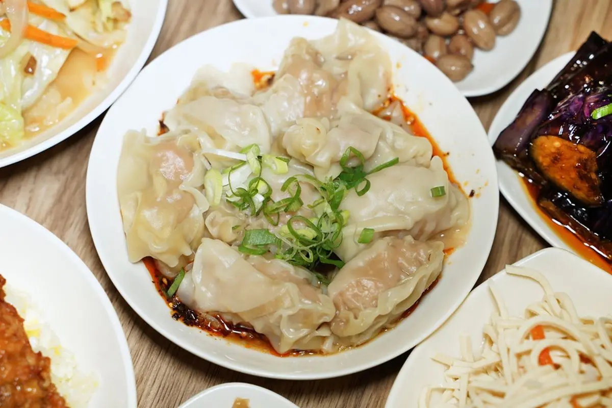 永和版「小鼎泰豐」！在地人社團暴紅，必點排骨蛋炒飯、麵類幾乎百元有找