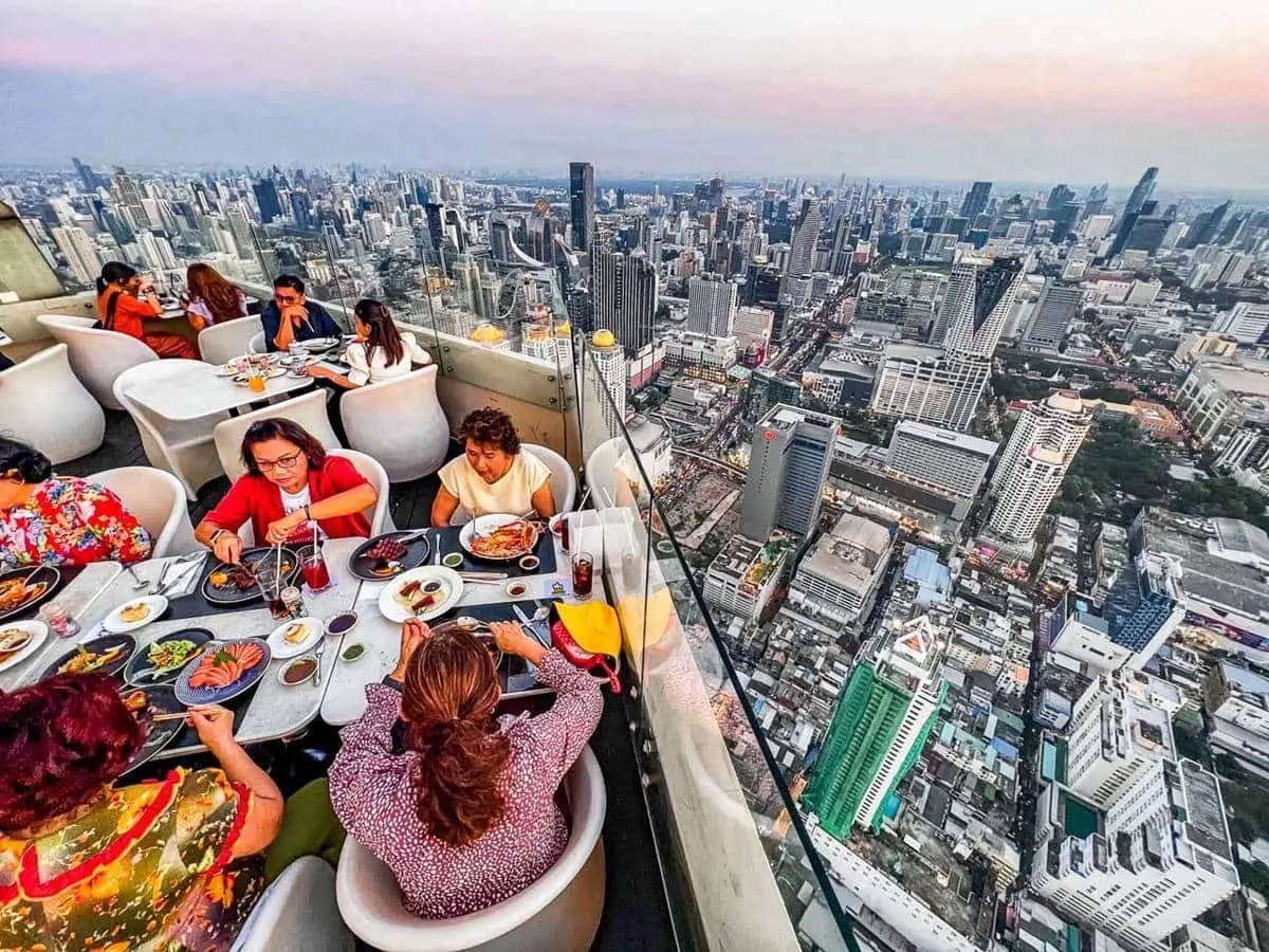 81樓自助餐吃到飽!內用區700元豪華海鮮無限吃,再賞夕陽+夜晚無死角美景 81樓自助餐吃到飽!內用區700元豪華海鮮無限吃,再賞夕陽+夜晚無死角美景