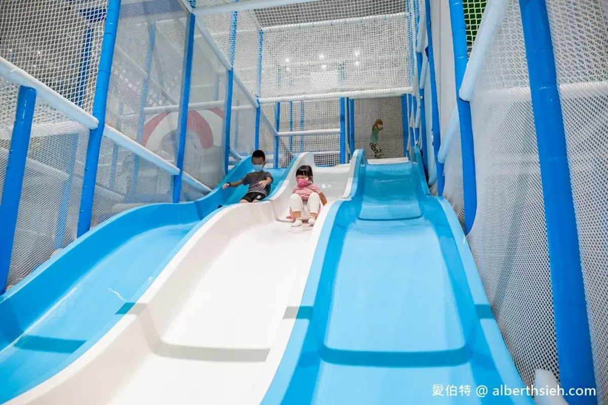 200元免設備玩滑雪!南部首座「隱藏版雪樂園」地點曝光,門票省錢撇步公開 200元免設備玩滑雪!南部首座「隱藏版雪樂園」地點曝光,門票省錢撇步公開