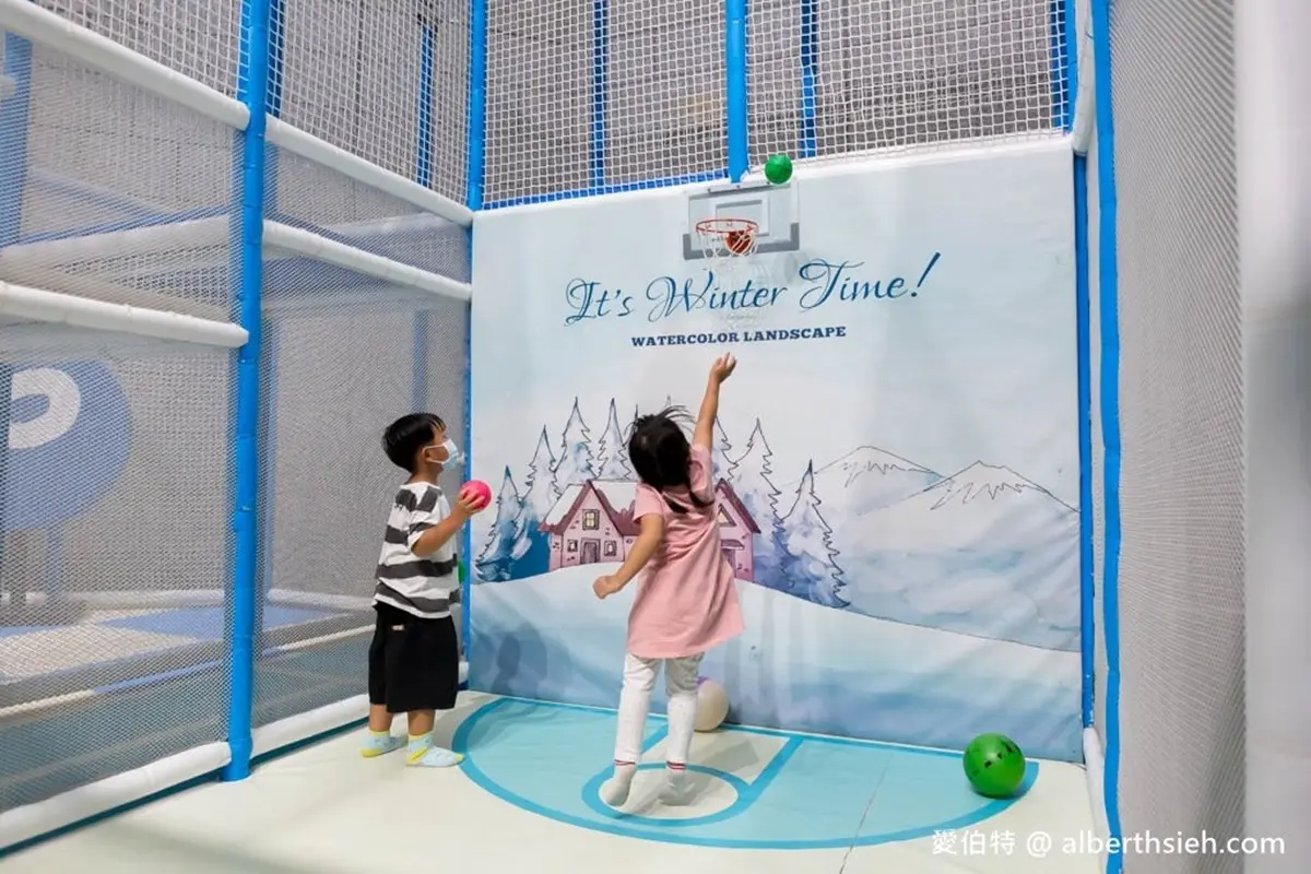 200元免設備玩滑雪!南部首座「隱藏版雪樂園」地點曝光,門票省錢撇步公開 200元免設備玩滑雪!南部首座「隱藏版雪樂園」地點曝光,門票省錢撇步公開
