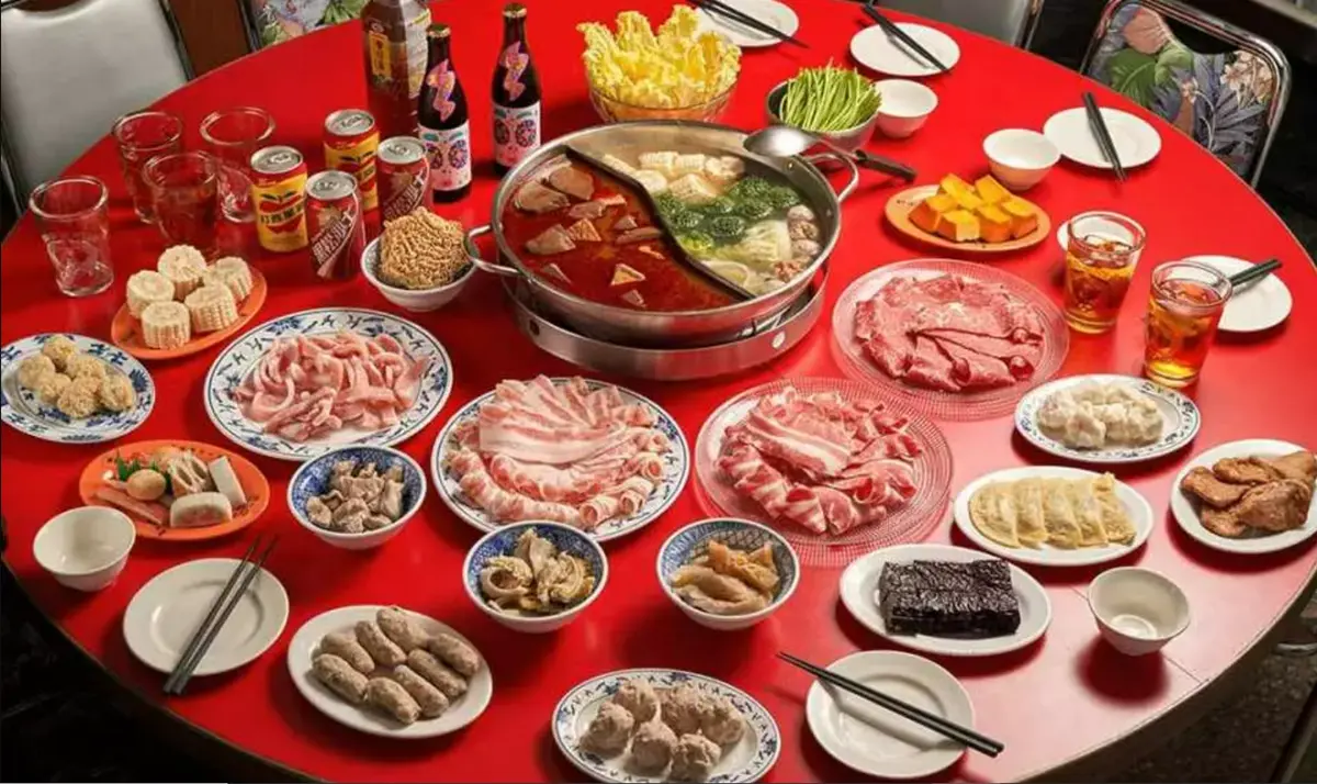 全台最大「詹記麻辣火鍋」登場!300坪打卡亮點,限定套餐搶先看 全台最大「詹記麻辣火鍋」登場!300坪打卡亮點,限定套餐搶先看