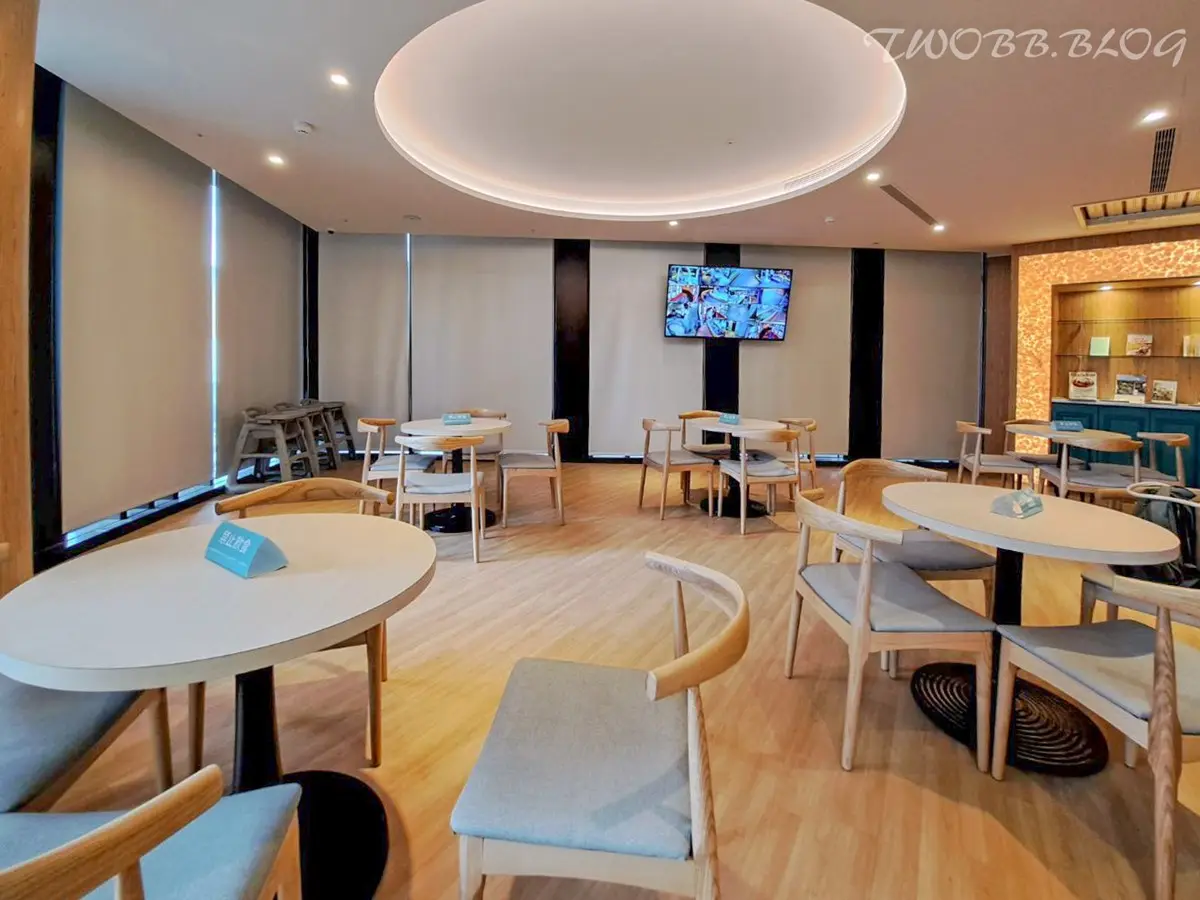 宜蘭彩色積木親子飯店!2樓高滑梯、空中車道小孩嗨翻,還有免費點心吃到飽 宜蘭彩色積木親子飯店!2樓高滑梯、空中車道小孩嗨翻,還有免費點心吃到飽