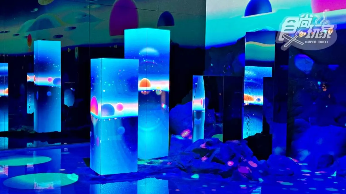開箱全球最大「太空沉浸式展覽」!占地6000坪逛到腿軟,18展間媲美teamLab 開箱全球最大「太空沉浸式展覽」!占地6000坪逛到腿軟,18展間媲美teamLab