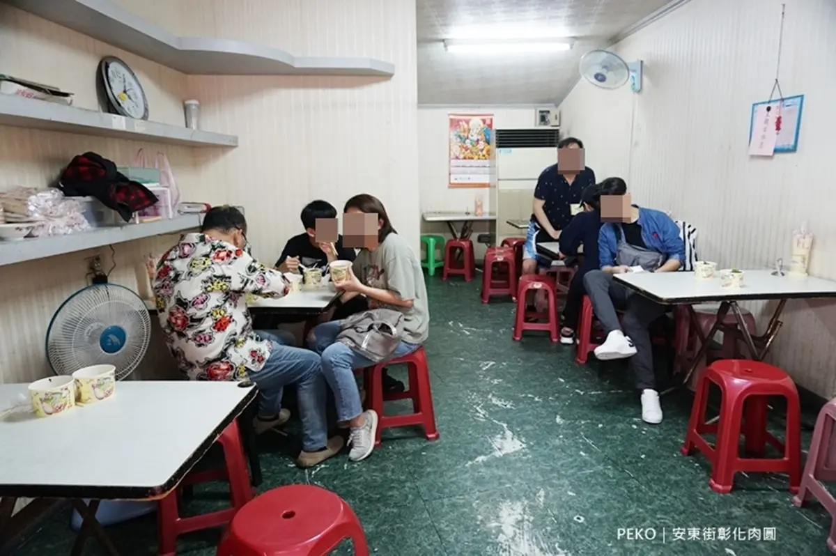 台北最狂「排隊肉圓」!超難買聞名、限量晚來吃不到,老饕狂掃50顆 台北最狂「排隊肉圓」!超難買聞名、限量晚來吃不到,老饕狂掃50顆