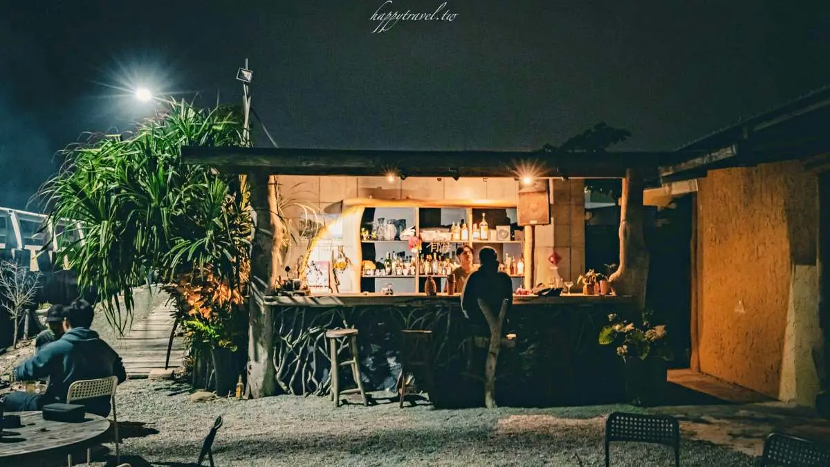 太平洋旁「露天祕境」地點曝!微醺調酒配深夜營火超Chill,還有海浪聲作伴 太平洋旁「露天祕境」地點曝!微醺調酒配深夜營火超Chill,還有海浪聲作伴
