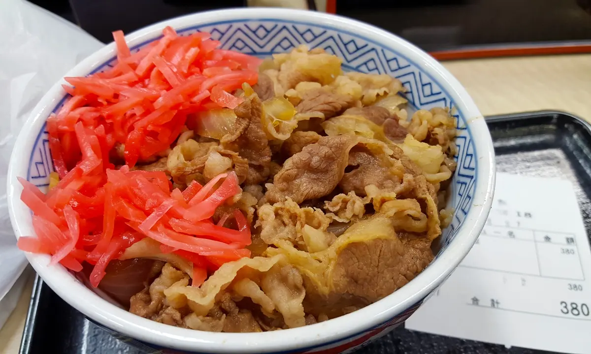 還有人在吃「吉野家」嗎?PTT網友嘆店家愈來愈少,內行人曝吉野家神吃法 還有人在吃「吉野家」嗎?PTT網友嘆店家愈來愈少,內行人曝吉野家神吃法