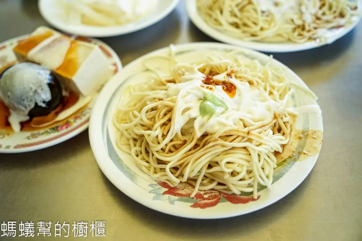 道地「嘉義涼麵10家推薦」PK！在地人最愛「白醋美乃滋涼麵」名單