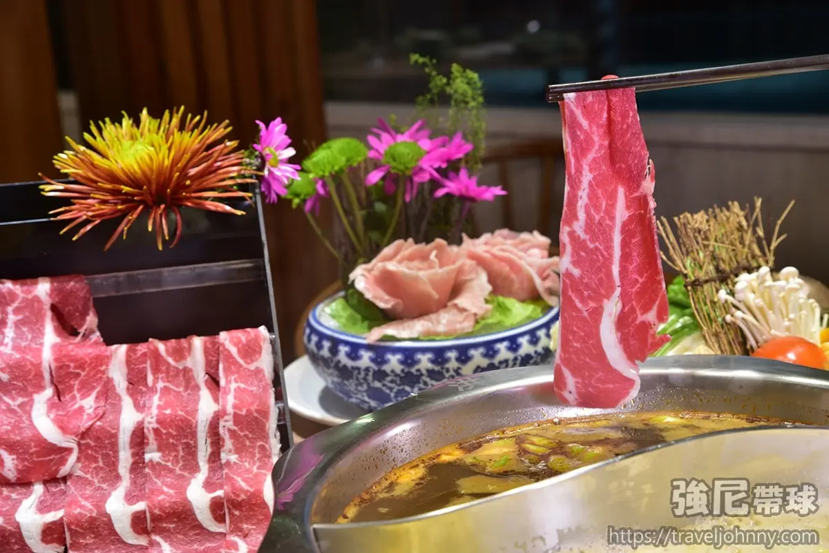 台南新營美食推薦TOP９！15元肉燥飯小吃、爆蛋紅蟳特色美食