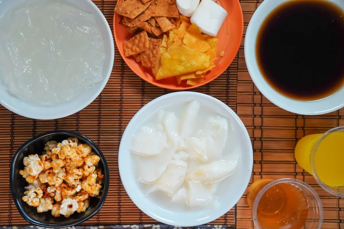 牛肉麵附自助吧吃到飽!最低130元開吃,飲料、豆花、冰淇淋小點心無限供應 牛肉麵附自助吧吃到飽!最低130元開吃,飲料、豆花、冰淇淋小點心無限供應