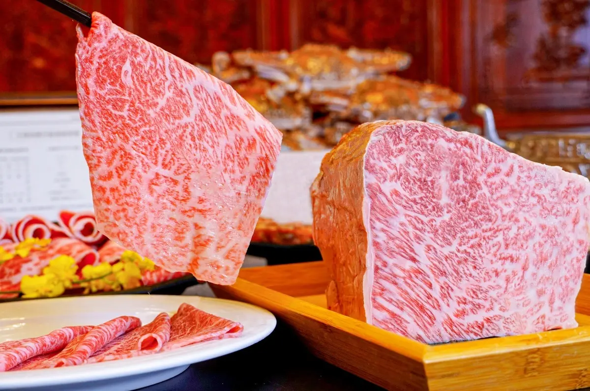 「問鼎」吃到飽快閃回歸!超過70款好料+海鮮無限吃,加碼送500元抵用券 「問鼎」吃到飽快閃回歸!超過70款好料+海鮮無限吃,加碼送500元抵用券