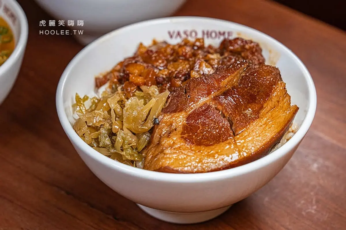 「全台最美肉燥飯」在高雄!麻辣肉燥+半熟蛋太銷魂,滑嫩蒸蛋湯激推必點 「全台最美肉燥飯」在高雄!麻辣肉燥+半熟蛋太銷魂,滑嫩蒸蛋湯激推必點