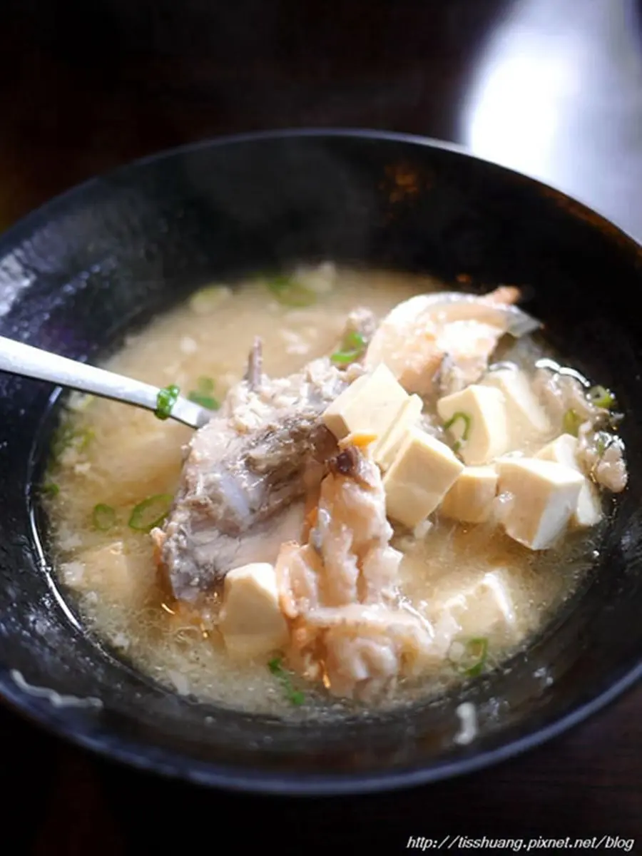 170元爽吃！台北６家「高CP值生魚片丼飯」推薦：小資套餐、捷運平價日料
