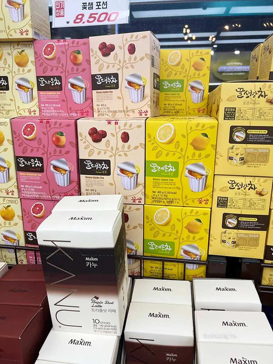 免稅還有國際配送!首爾「零食專賣店」8款必買:BLACKPINK限定餅乾、樂天軟糖 免稅還有國際配送!首爾「零食專賣店」8款必買:BLACKPINK限定餅乾、樂天軟糖