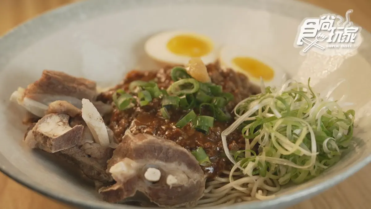 羊肉控快衝！限定「豪華羊肉拉麵」羊油噴香，羊絞肉搭乾拌麵鹹香夠味