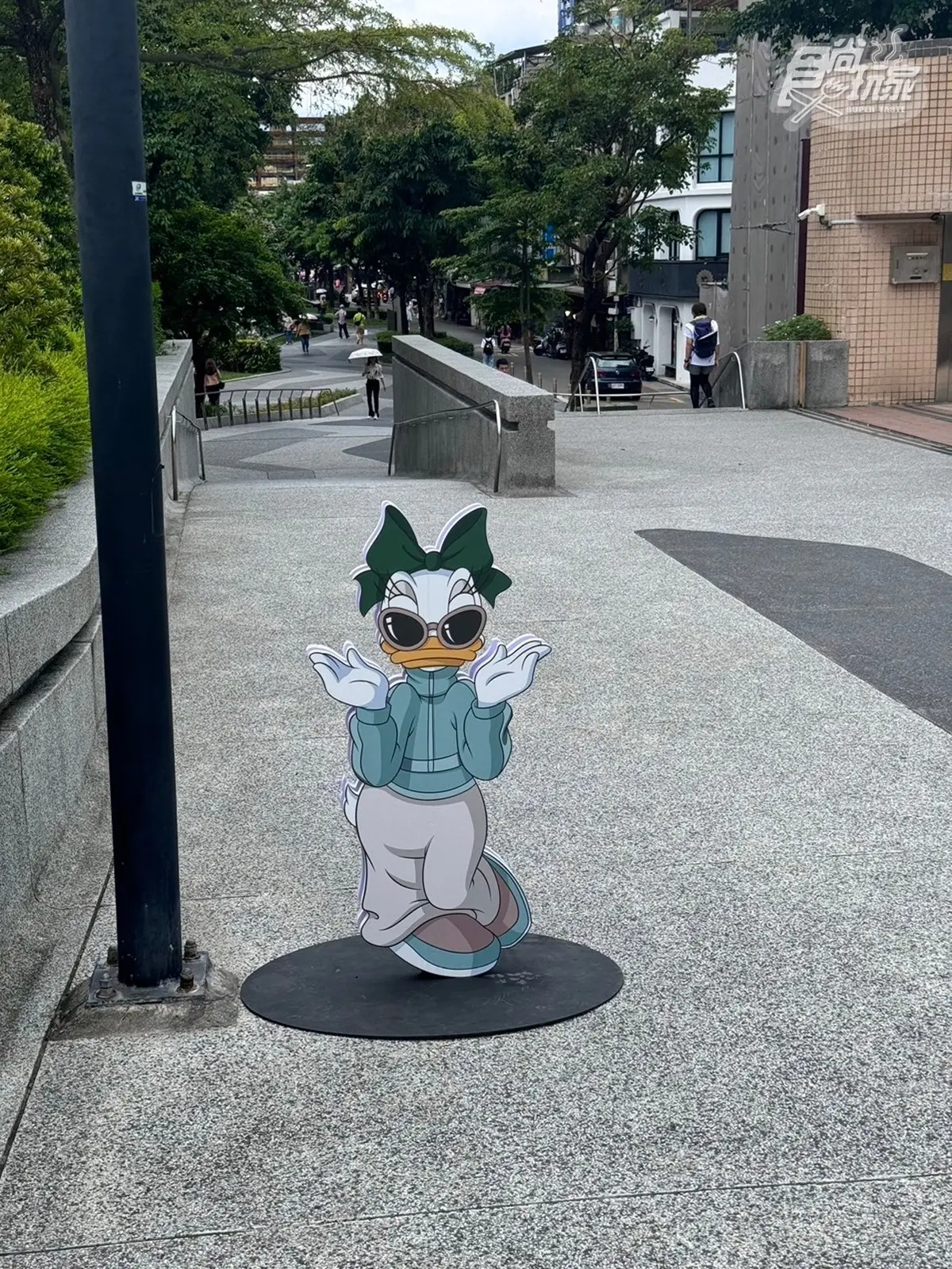 迪士尼控快衝!中山站快閃「米奇樂園」免費造景拍爆,限定周邊超欠買 迪士尼控快衝!中山站快閃「米奇樂園」免費造景拍爆,限定周邊超欠買