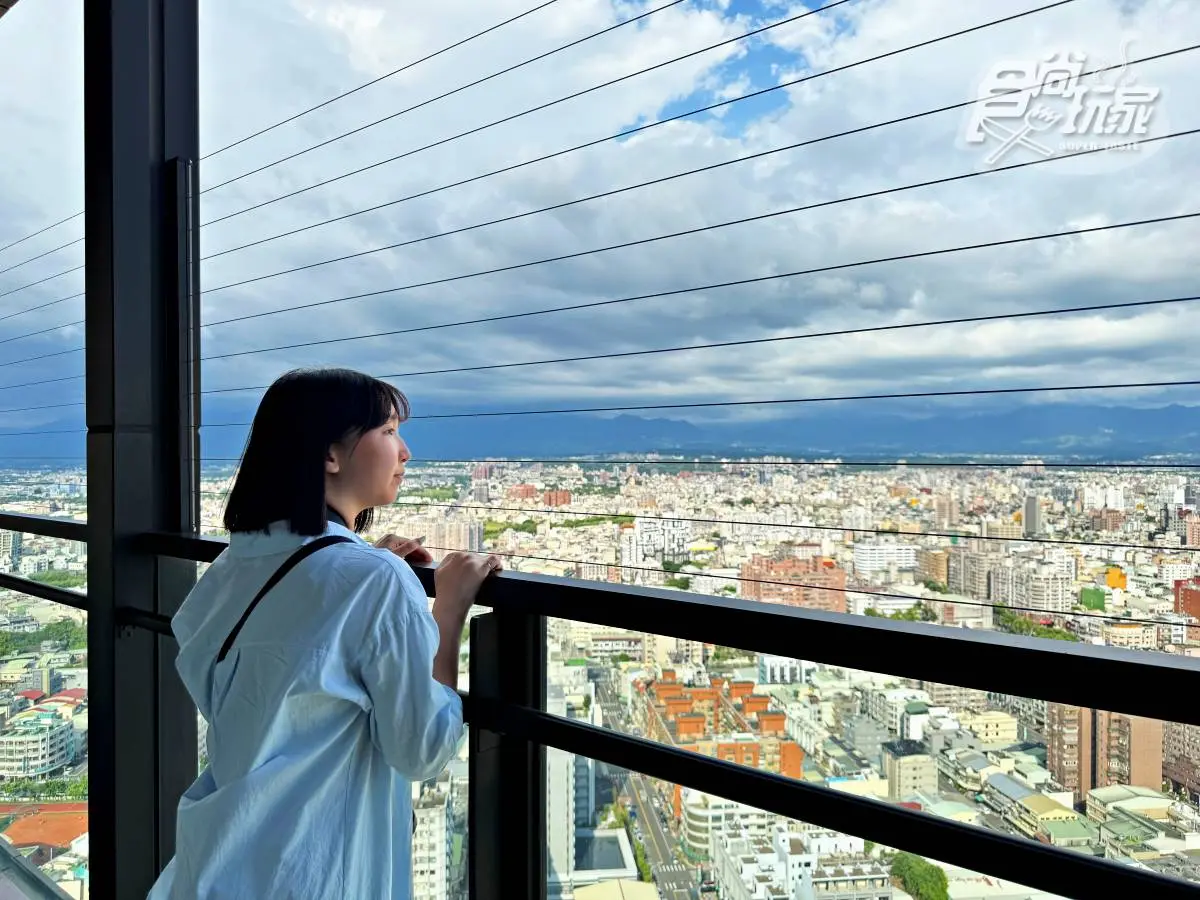 嘉義101!開箱「首家voco酒店」:32樓高空步道、爽嗑東石烤蚵+自製雞肉飯 嘉義101!開箱「首家voco酒店」:32樓高空步道、爽嗑東石烤蚵+自製雞肉飯