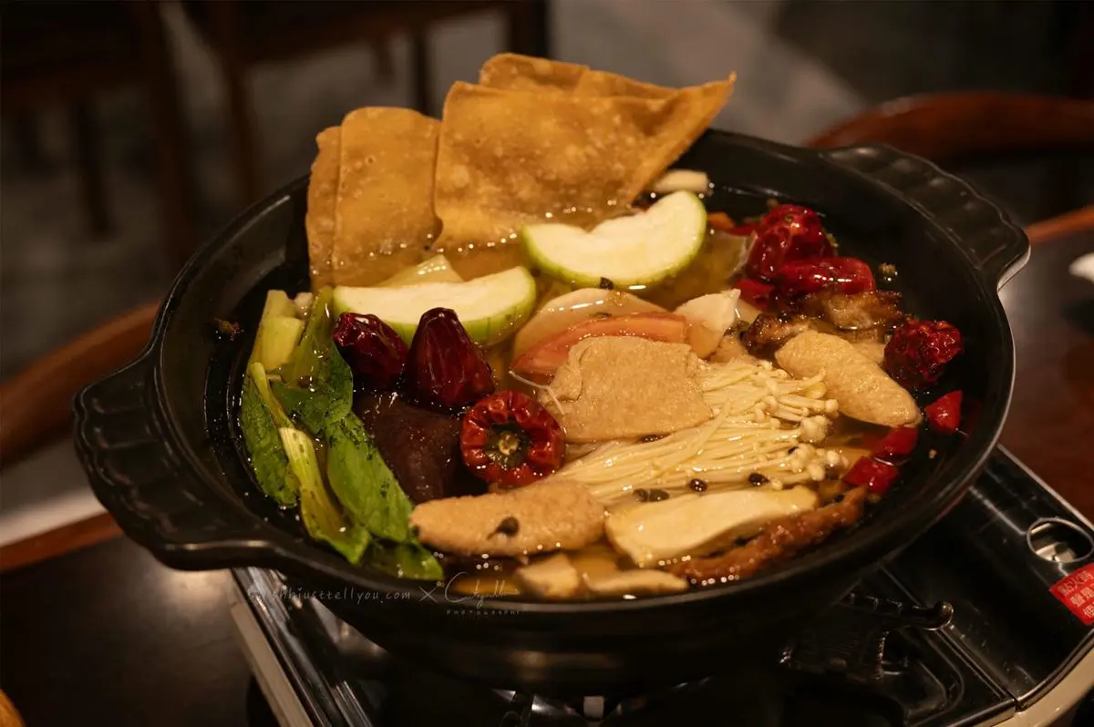 蔬食界「芋泥香酥鴨」在台中！百元起開吃CP值超高，Q軟夠味肉肉控也大讚