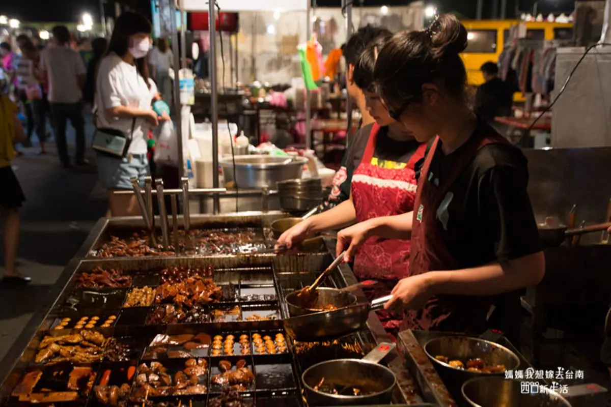 8大台南夜市精選!台南夜市營業時間表、夜市口訣、必吃美食攻略 8大台南夜市精選!台南夜市營業時間表、夜市口訣、必吃美食攻略