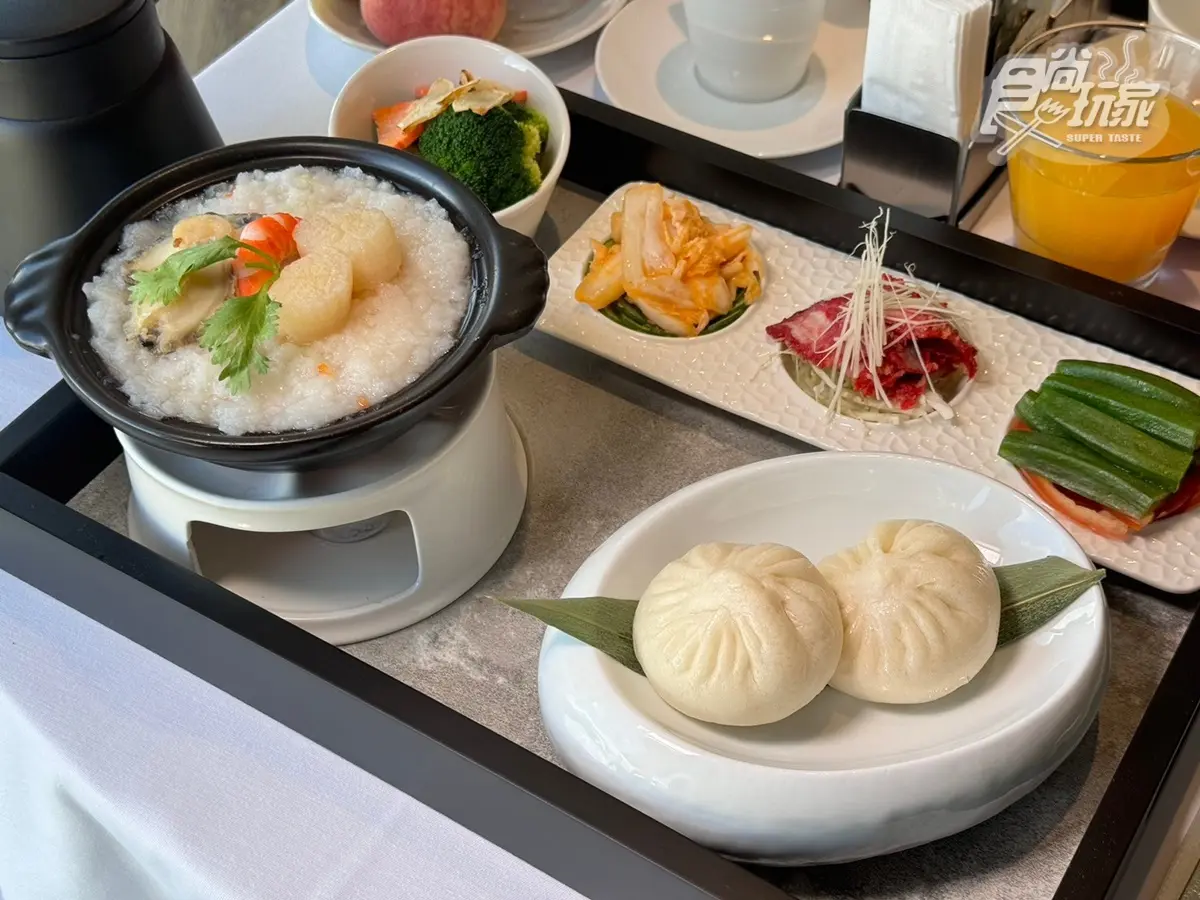 早餐免出房爽嗑老店小吃!高雄最新「貨櫃飯店」開箱,連住含早餐每人免1千3 早餐免出房爽嗑老店小吃!高雄最新「貨櫃飯店」開箱,連住含早餐每人免1千3