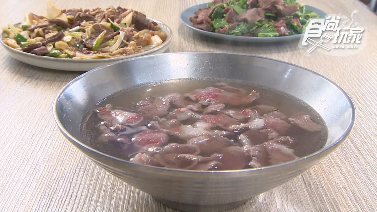 台南暴紅「牛蛋牛肉湯」！軟嫩肉質＋蛋香超加分，必點香氣十足麻油炒大雜