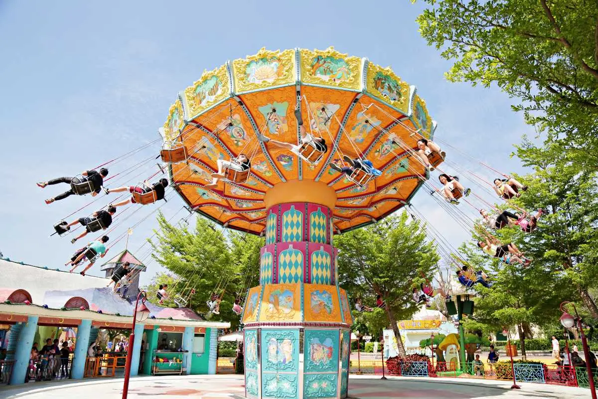 對身分證免費入園!暑假8月樂園景點門票優惠:壽星優待、父親節、買一送一 樂園門票「買一送一」!麗寶樂園狂撒9月優惠,軍人、教師每人450元玩整天