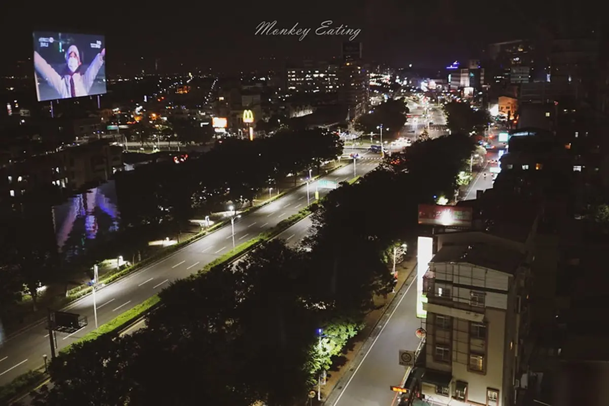 嘉義夜景攻略|精選12個必訪夜晚景點,賞夕陽、看夜景、約會拍照一次看 嘉義晚上景點:N23.5 Lounge
