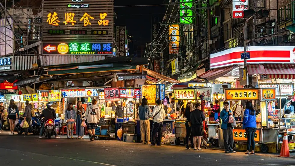 冠軍打敗士林、饒河!網友最愛雙北夜市Top10,「這夜市」1美食登上國宴 Google 4.2星好評!他讚1低調夜市便宜又好吃,在地人認證:勝過饒河、寧夏
