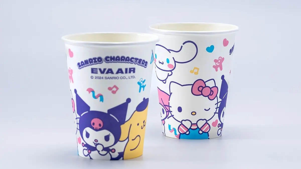 Hello Kitty彩繪機來了!長榮三麗鷗新機登場,撲克牌、登機證超欠收藏 Hello Kitty彩繪機來了!長榮三麗鷗新機登場,撲克牌、登機證超欠收藏