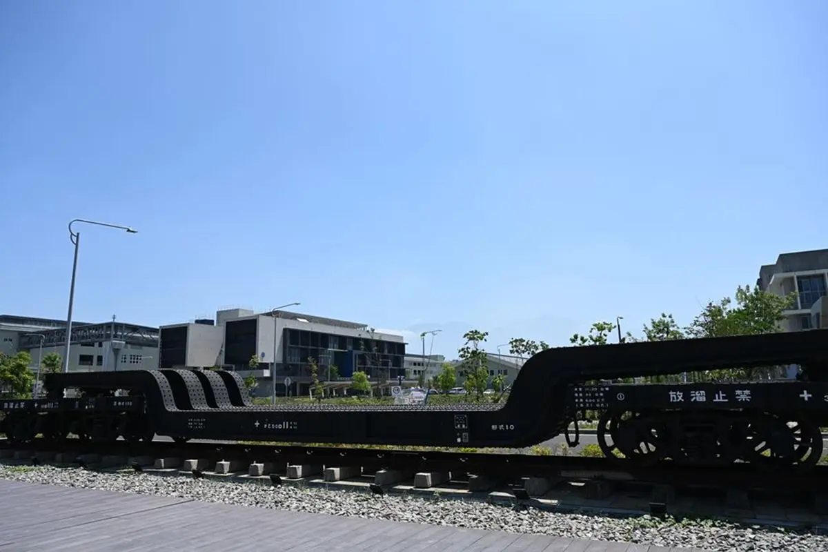 「潮州鐵道園區」遊園攻略!鐵道迷必看全台唯一開放火車維修機場、搭小火車 「潮州鐵道園區」遊園攻略!鐵道迷必看全台唯一開放火車維修機場、搭小火車