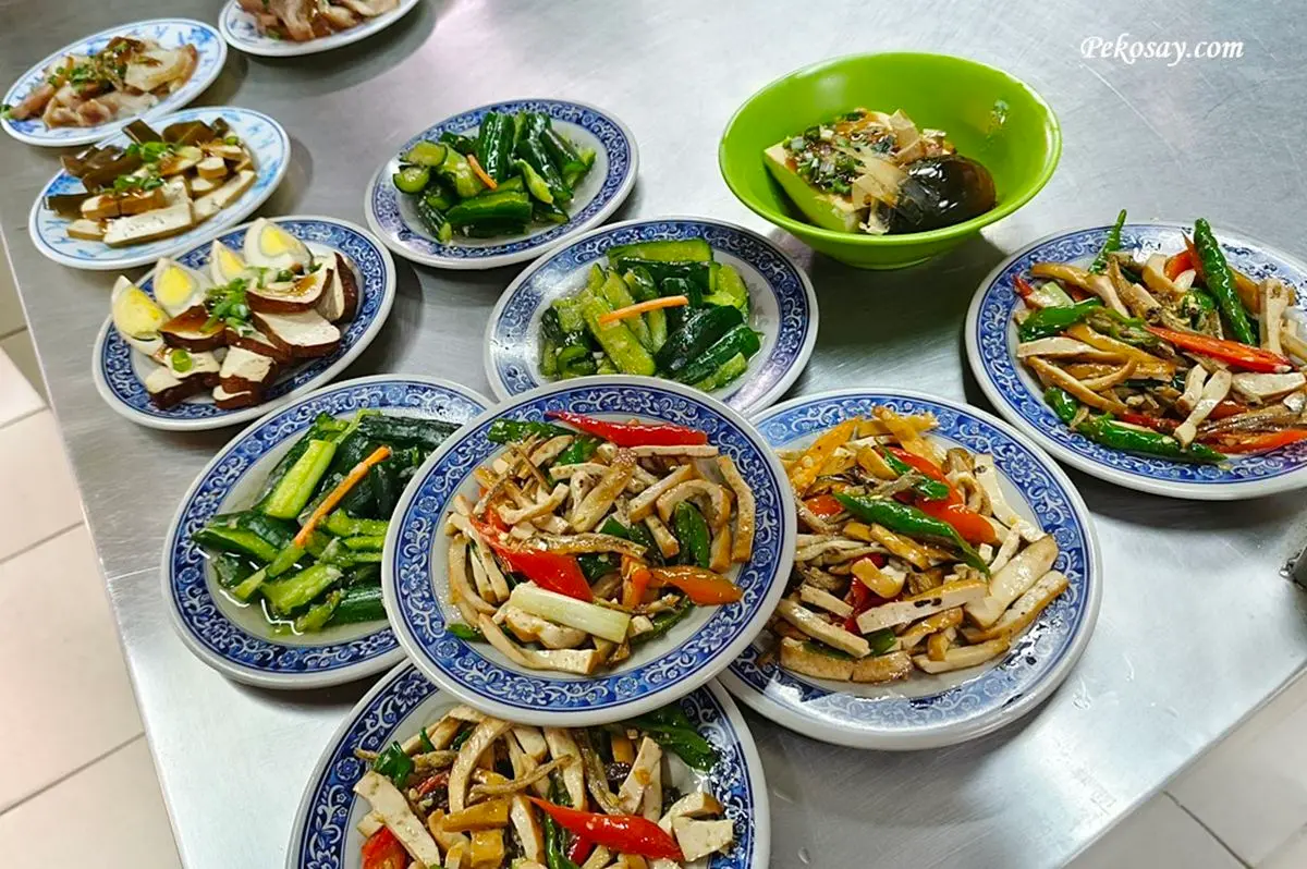外媒稱「台灣美食之最」!台北城中市場「老字號熗鍋麵」,手擀麵Q彈有嚼勁 外媒稱「台灣美食之最」!台北城中市場「老字號熗鍋麵」,手擀麵Q彈有嚼勁