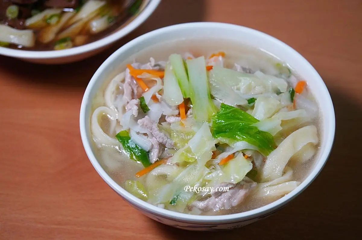 外媒稱「台灣美食之最」!台北城中市場「老字號熗鍋麵」,手擀麵Q彈有嚼勁 外媒稱「台灣美食之最」!台北城中市場「老字號熗鍋麵」,手擀麵Q彈有嚼勁