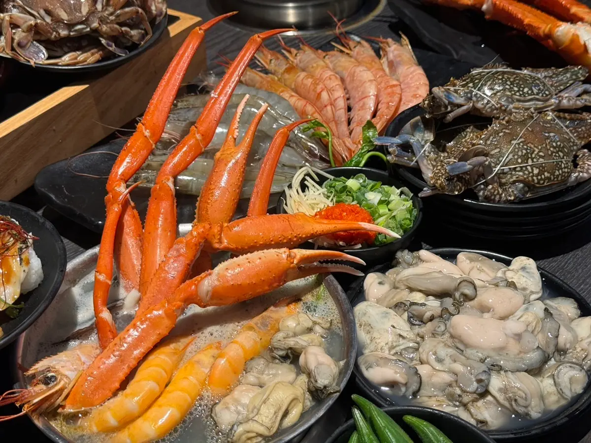 250元升級「松葉蟹吃到飽」!超過200款自助吧、海鮮肉品任吃,加碼推超狂甜點季 250元升級「松葉蟹吃到飽」!超過200款自助吧、海鮮肉品任吃,加碼推超狂甜點季
