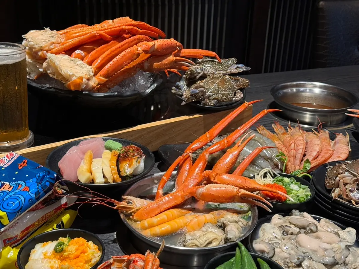 250元升級「松葉蟹吃到飽」!超過200款自助吧、海鮮肉品任吃,加碼推超狂甜點季 250元升級「松葉蟹吃到飽」!超過200款自助吧、海鮮肉品任吃,加碼推超狂甜點季