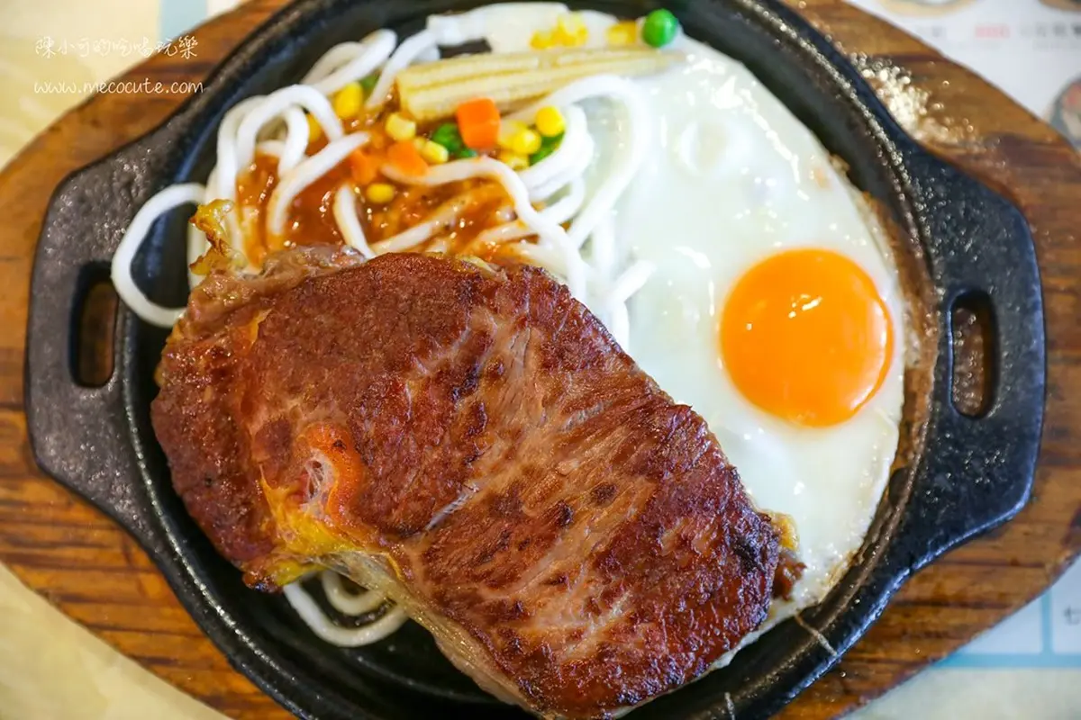 340元起「自助吧」吃到飽!新北超低調平價牛排,熱炒熟食、蒸炸點心無限吃 340元起「自助吧」吃到飽!新北超低調平價牛排,熱炒熟食、蒸炸點心無限吃