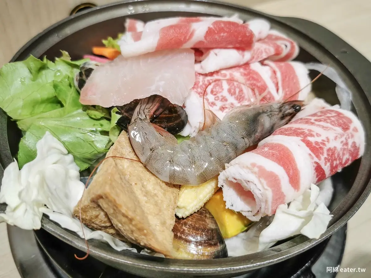 錢都旗下最狂「平價小火鍋」!160元起豬油拌飯、霜淇淋吃到飽,28款鍋物任選 錢都旗下最狂「平價小火鍋」!160元起豬油拌飯、霜淇淋吃到飽,28款鍋物任選